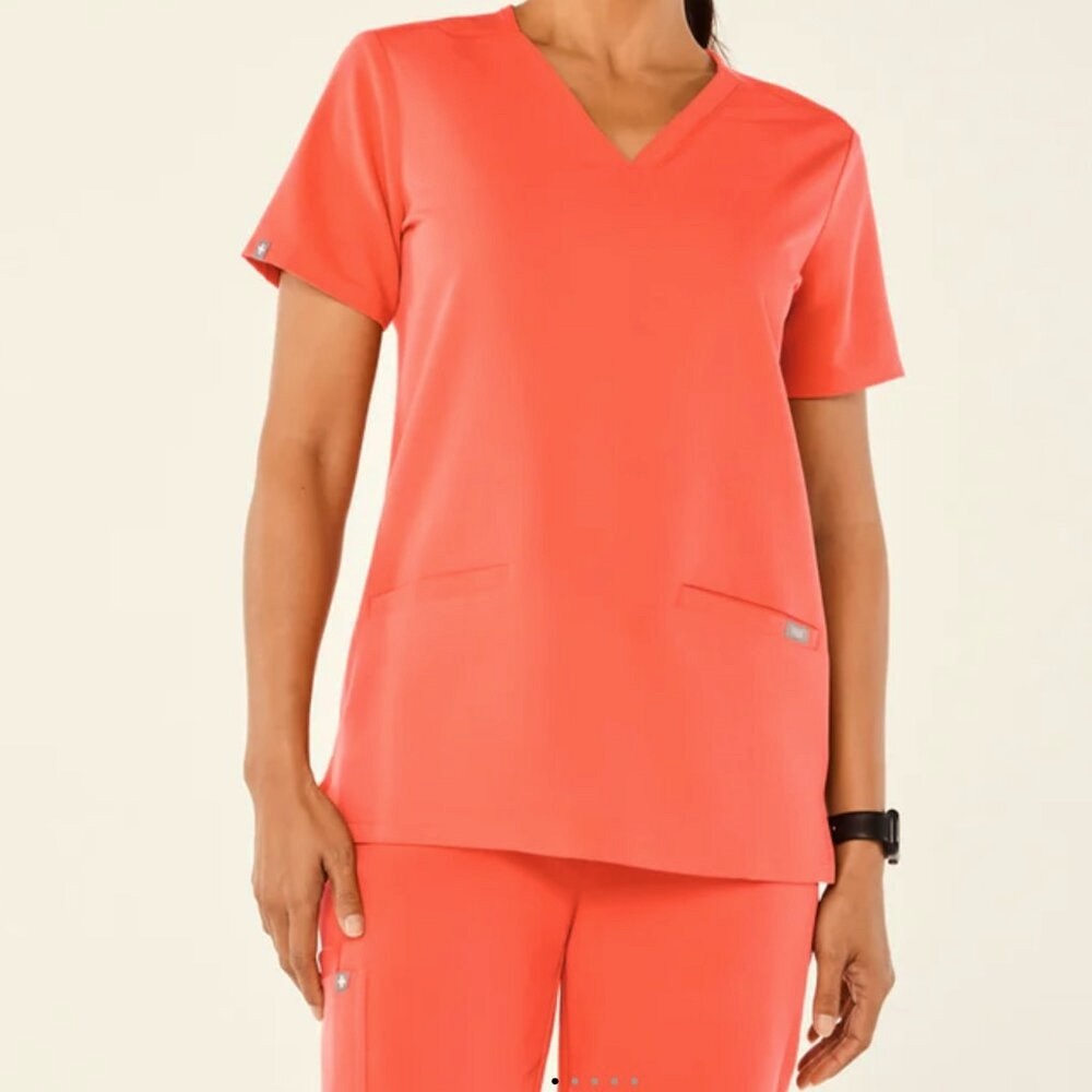 Figs Scrub Top Medium Salmon V Neck Pullover Technical Collection